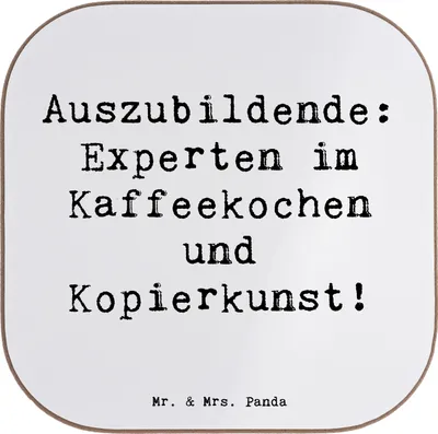 Produktbild von Mr. & Mrs. Panda Tassen Untersetzer Spruch Auszubildende Kaffeekünstler - Weiß - Geschenk, Berufskarriere, Tischuntersetzer, Berufe, Anerkennung, Berufseinsteiger, Beruf