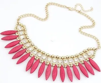 Produktbild von Halskette Thorns in Rosa – Eleganter Schmuck für empfindliche Haut KP1010