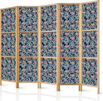 Produktbild von 5-teiliger Einseitiger Vlies Japanischer Paravent - Fish Among Leaves - Colorful Koi Fish Among Dark Green Water Lily Leaves on a Navy Water Surface 225x172 cm Tiere g-C-10145-bh-b