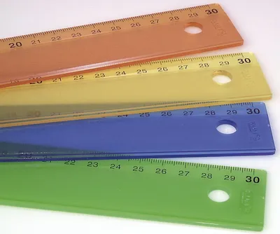 Produktbild von KUM 303.23.21 Lineal 30cm Kunststoff KUM L3 ICE