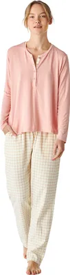 Imagen del producto de Pijama de manga larga estampado para mujer, marca J&J Brothers, modelo JJBEP0501