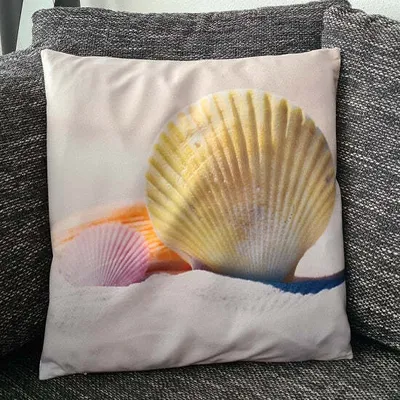 Obrázek produktu pro Povlak na polštář Písečná pláž a mušle / Pláž – 45 cm x 45 cm