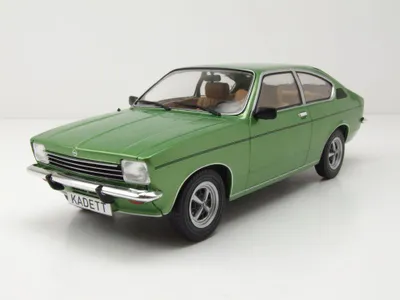 Produktbild von MCG 18599 Opel Kadett C Coupe 1975 grün 1:18