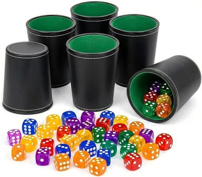 Produktbild von Leder Würfelbecher Set mit 36 Würfeln, 6 Würfelbecher für Kniffel und Schocken, hochwertiges Würfelspiel Zubehör für Spieleabend und Familie