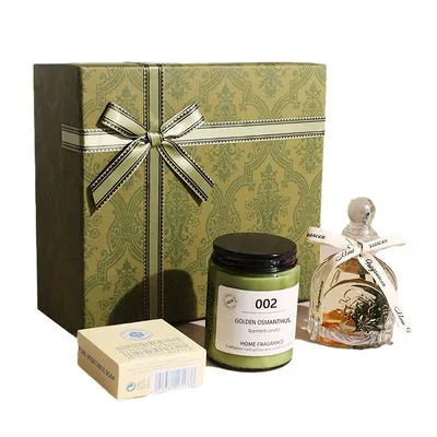 Produktbild von Duftkerzen-Geschenkset für das Schlafzimmer – Hochwertiges, romantisches Set für Frauen, ideales Geburtstagsgeschenk oder elegante Aufmerksamkeit