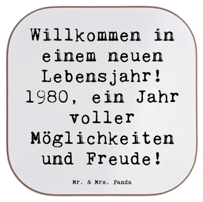 Produktbild von Mr. & Mrs. Panda Tassenuntersetzer Spruch 1980 Geburtstag - Weiß - Geschenk, gläseruntersetzer, Tischuntersetzer, geboren, Jahrgang, feiern, Design Untersetzer, Freude