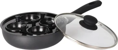 A black egg poacher pan with a glass lid is shown against a white background.