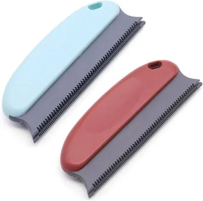 Produktbild von Famanu Tierhaarbürsten Set – 2 Gummibürsten für Teppiche, Sofas und Autos