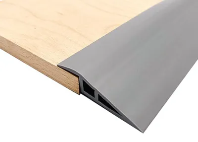 Produktbild von Schwellenrampe für Rollstuhl – Selbstklebende Rampen für Türen