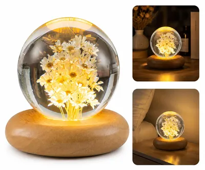 Produktbild von Gänseblümchen Lampe Glaskugel 7 cm, dekorative Blumenlampe mit Holzsockel, warmes LED Nachtlicht als Geschenk für Mama, Geburtstag und Muttertag