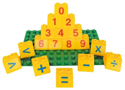 Produktbild von Mathe-Steckbaukasten mit 110 Teilen zum Rechnen lernen