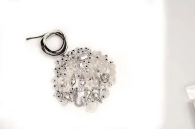 Produktbild von Perlen-Set weiß-silber 7610877462882