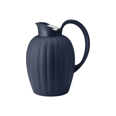 Produktbild von Georg Jensen BERNADOTTE THERMO JUG MIDNIGHT BLUE, SS LID, PLASTIC, 1 L 10020310