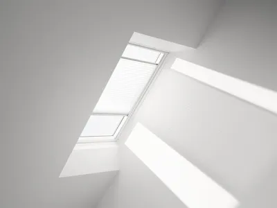 Produktbild von VELUX Plissee-Faltstore weiß manuell FHL U04 1016S