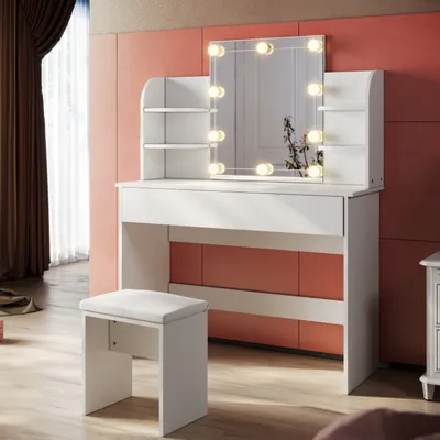 Zdjęcie produktu dla Biała toaletka SONNI o szerokości 108 cm z lustrem, stołkiem i oświetleniem lustra LED