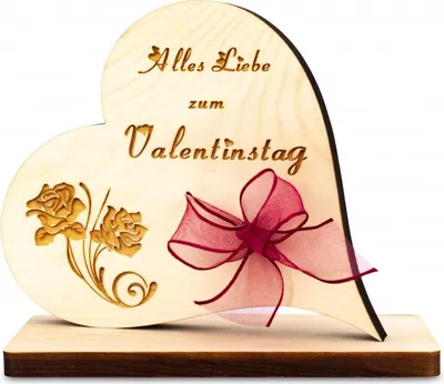 Produktbild von Zirbenherz mit Schleife Zum Valentinstag