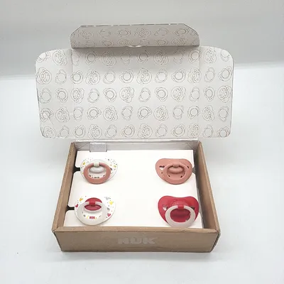 Produktbild von NUK Signature Day Night Babyschnuller 0 6 Monate Beruhigt 95 % der Babys Feeding