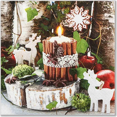 Produktbild von 20 Servietten Cozy Decoration - Zimtstangen um Kerzen 33x33cm