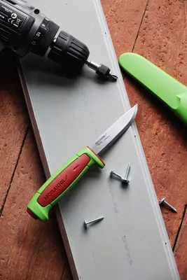 Obrázek produktu pro Morakniv Basic 546 Limited Edition 2024 nerezová ocel (zelená / červená)