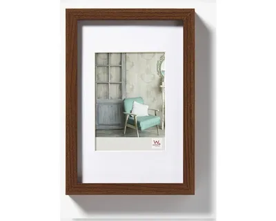 Zdjęcie produktu dla ramka na zdjęcia walther design Stockholm orzech 33,0 x 43,0 cm