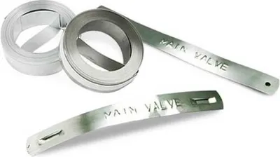 Produktbild von DYMO Prägeband Rhino 12mmx6.40m Stahl nicht klebend