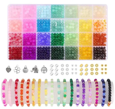 Produktbild von Set mit 28 Perlen zum Basteln von Armbändern