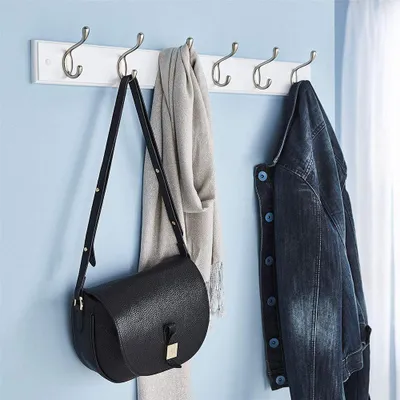 Productafbeelding van Wandkapstok - 68.5 Cm - Muur / Wandkapstok - Met 6 Kledinghaken - Wandmontage - Kledingrek Wandgarderobe - Kleur: WIT