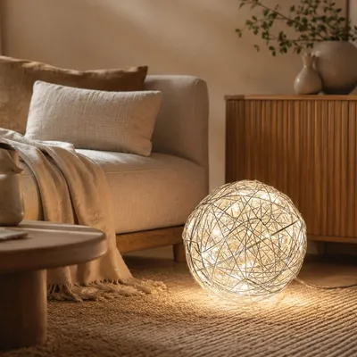 Zdjęcie produktu dla s.luce Siatkowa kula LED z drutu do wnętrz i na zewnątrz, ciepłe białe światło, kula ogrodowa, czarna, Ø 30 cm, okrągła