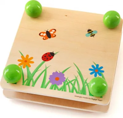 Produktbild von Blumenpresse aus Holz 16x16x6,4 cm für kreative Kinder mit Gartenillustration