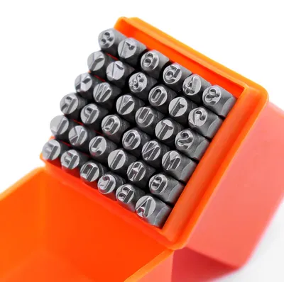 Productafbeelding van Stempelset en stempelletters - 36-delig - Voor metaalbewerking - 4 mm