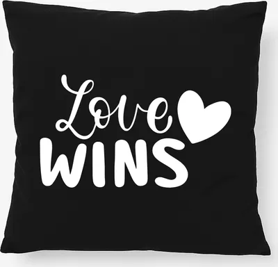 Produktbild von Huuraa Kissen Love wins Herz 40x40cm mit Füllung Black Baumwolle Dekokissen Geschenkidee