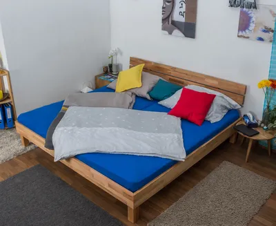 Produktbild von Massivholz Bettgestell Kernbuche 200 x 200 cm geölt