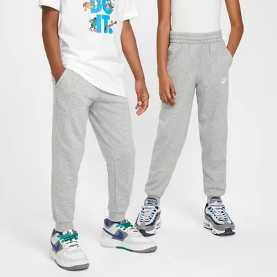 Produktbild von Nike K Nsw Club Ft Jggr Lbr Dk Grey Heather/Black Dk Grey Heather/Black L