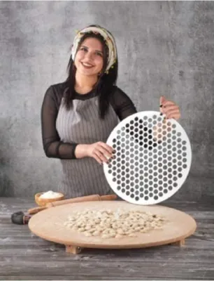 Produktbild von Ravioli Teigtaschen Manti Kalibi Maultaschen Pelmeni Teigform 200 Loch 40 cm