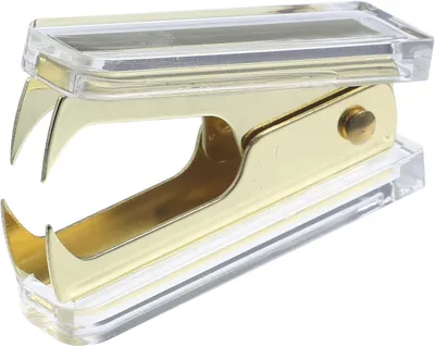 Productafbeelding van Ontnieter Gereedschap - Nietjestrekker Verwijderaar - Kantoor Werk - Ergonomisch Ontwerp - 6 x 4.3 cm - Goud