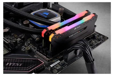 Obrázek produktu pro Corsair Vengeance RGB , 16 GB, 2 x 8 GB, DDR4, 3200 MHz, 288-pin DIMM, Černá
