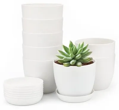 Zdjęcie produktu dla Doniczki Famanu, 10 cm - 8 sztuk - plastikowe - do użytku wewnątrz i na zewnątrz - przyjazne dla środowiska - z otworami drenażowymi