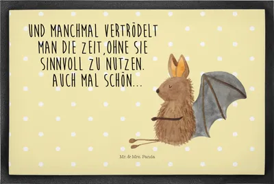 Produktbild von Mr. & Mrs. Panda fußmatte Fledermaus Sitzen 50 x 75 cm - Gelb Pastell - Geschenk, Lustige Sprüche, Fledermäuse, Schmutzfangmatte, Entspannen, Schmutzmatte, Bodenvorleger