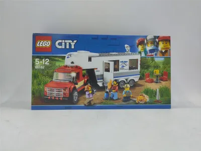 Produktbild von LEGO® City Pickup & Wohnwagen 60182