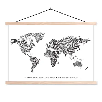 Produktbild von MuchoWow® Textilposter Weltkarte - Zitat - Fingerabdruck - Kind - Jungen - Mädchen 60x40 cm mit holzfarbenen Rahmen - Bilder
