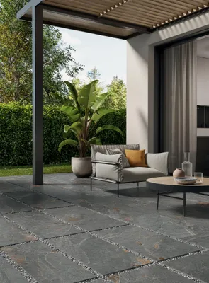 Imagen del producto de CASA39: Gres porcelánico con efecto piedra, 60x60 cm, Panaria Ceramica Frame