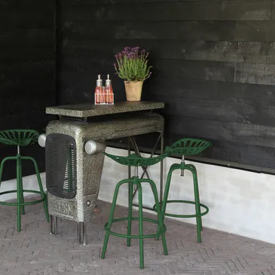 Produktbild von Retro Traktorstuhl in grün, höhenverstellbarer Barhocker Oldtimerlook, 70cm