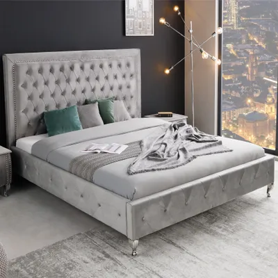 Produktbild von riess-ambiente Chesterfield Doppelbett EXTRAVAGANCIA 180x200cm silbergrau Samt Nietenbesatz Bett Ehebett