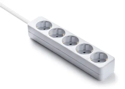 Obrázek produktu pro Famatel – Ekologické zásuvky Leiste, 5 zásuvek | 1,5 metru | Výkon až 3500 W | S dětskou pojistkou