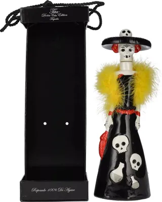 Produktbild von Dona Celia Tequila Reposado 100% de Agave 40% Vol. 0,7l in Geschenkbox
