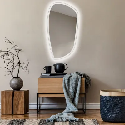 Produktbild von Unregelmäßiger asymmetrischer Spiegel mit LED Beleuchtung 64x114 cm - mit LED Beleuchtung - LED Farbe Kaltweiß 7000K - Individuell Nach Maß - Beleuchtet Wandspiegel Lichtspiegel Badezimmerspiegel PPI222