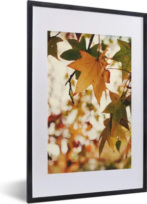 Produktbild von MuchoWow® Gerahmtes Poster Natur - Herbstlaub - Rustikal 40x60 cm - Poster mit Schwarzem Bilderrahmen Wandposter Rahmen Foto Bilder - Poster in Rahmen
