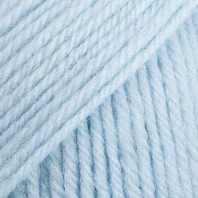 Image de Drops Karisma Uni Colour 68 Light Sky Blue Fil à tricoter