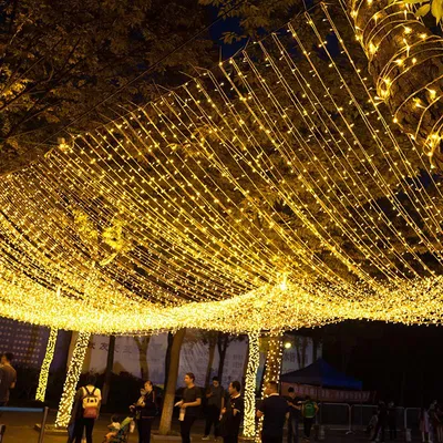 Produktbild von 300 LEDs, 30 m Lichterkette, Netzbetrieb, 8 Modi, IP65, für Fenster, Terrasse, Hochzeit & Schlafzimmer - Warmweiß []
