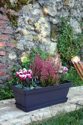 Image de Jardinière Romeo Gris - Décoration de jardin poétique